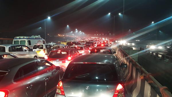 केंद्र सरकार लाएगी कबाड़ नीति, 15 साल से ज्यादा पुराने वाहन होंगे प्रतिबंधित