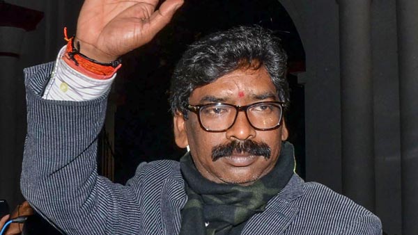 झारखंड के नए सीएम ने की जावा क्लासिक 300 की सवारी, देखें तस्वीरें