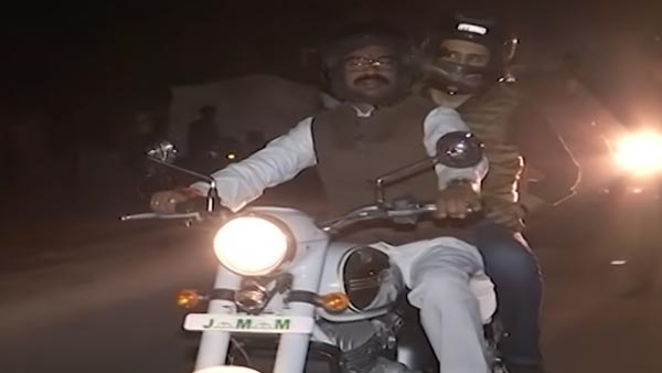 झारखंड के नए सीएम ने की जावा क्लासिक 300 की सवारी, देखें तस्वीरें
