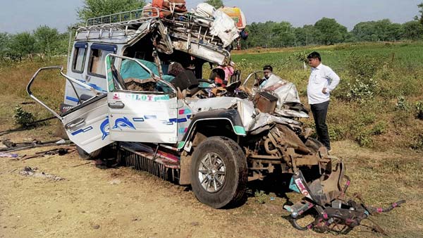 भारत में सड़क दुर्घटना लेता है सबसे अधिक कामकाजी पुरुषों की जान, देखें क्या कहते है आकड़े