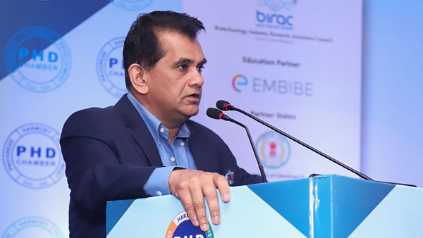 केंद्र सरकार ने दी मंजूरी, अब देश भर में किया जाएगा 2,600 चार्जिंग स्टेशनों का निर्माण