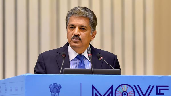 आनंद महिंद्रा एवं टीवीएस ग्रुप के वेणु श्रीनिवासन सहित 11 उद्योगपतियों को मिलेंगे पद्म पुरस्कार