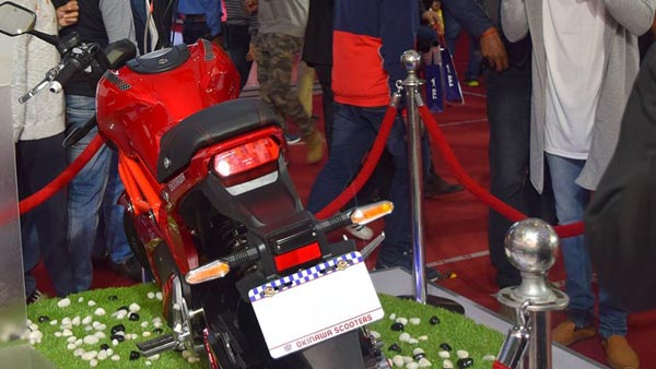 ओकिनावा ऑटो एक्सपो 2020 में पेश करेगी ई-मैक्सी स्कूटर, टीजर आया सामने