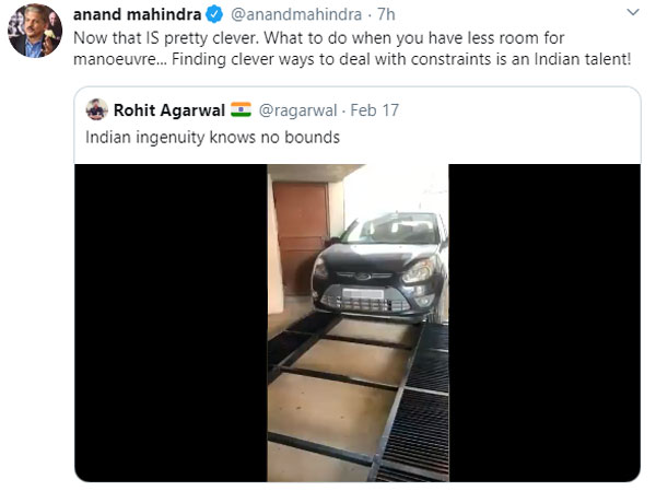 आनंद महिंद्रा ने ट्वीट किया कार पार्किंग का वायरल वीडियो, लोग कर रहे हैं इस जुगाड़ की तारीफ