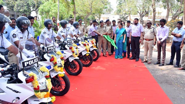 अब विजयवाड़ा पुलिस करेगी सुजुकी बाइक से शहर की निगरानी, कंपनी ने भेंट की पांच जिक्सर एसएफ 250