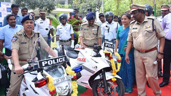 अब विजयवाड़ा पुलिस करेगी सुजुकी बाइक से शहर की निगरानी, कंपनी ने भेंट की पांच जिक्सर एसएफ 250
