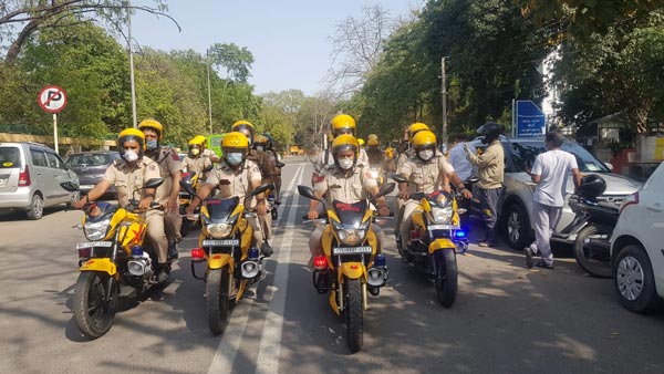 दिल्ली पुलिस ने बनाया कोविड स्क्वाॅड, 40 मोटरसाइकिलों से करेगी गश्ती