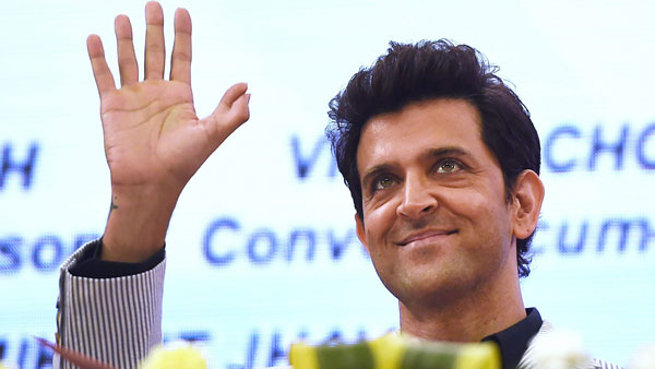ऋतिक रोशन मर्सिडीज वी-क्लास मॉडिफाई डीसी डिजाईन जानकारी