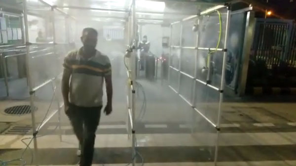 मारुति अपने प्लांट में ऐसे कर रही है कर्मचारियों को डिसइंफेक्ट, देखें वीडियो