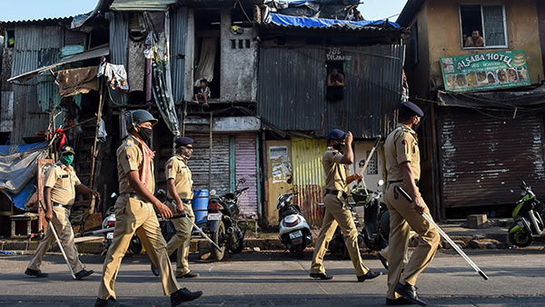 टोयोटा स्वास्थ्य कर्मचारियों के लिए पीपीई किट थर्मल स्कैनर दान जानकारी