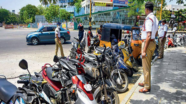 बैंगलोर पुलिस लॉकडाउन मरीज को दवाई पहुंचाने किया 800 किलोमीटर का सफ़र जानकारी