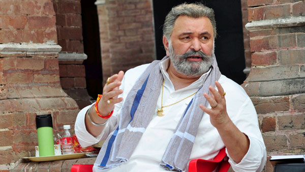 ऋषि कपूर निधन बेटी रिद्धिमा कपूर मुंबई तक 1400 किलोमीटर का सफर