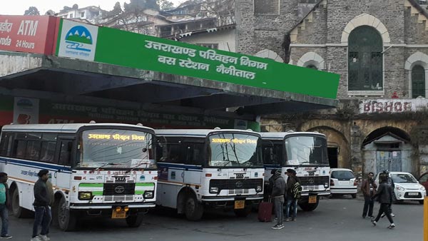 कोरोना लॉकडाउन: कर्नाटक सरकार मजदूरों के लिए शुरू करेगी बस सेवा