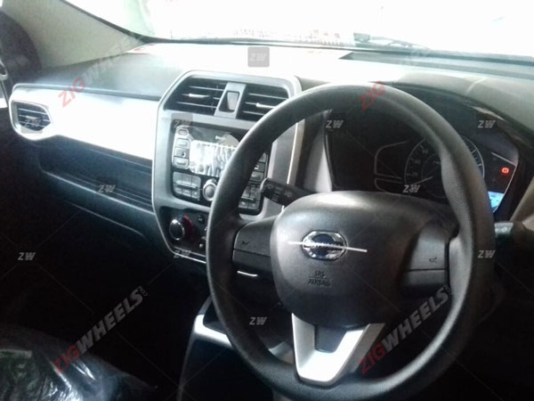 Datsun Redi-Go Facelift Reaches Dealership: डैटसन रेडी-गो फेसलिफ्ट शोरुम पर पहुंची, देखें तस्वीरें