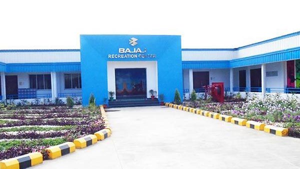 Bajaj Dealerships Reopened: बजाज ऑटो ने अपने डीलरशिप व सर्विस सेंटर खोलने शुरू किए