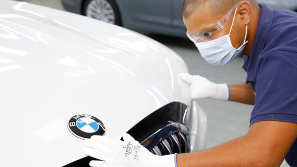 BMW Restarts Operation: बीएमडब्ल्यू ने अपने चेन्नई प्लांट में उत्पादन किया शुरू, सुरक्षा का खास ख्याल