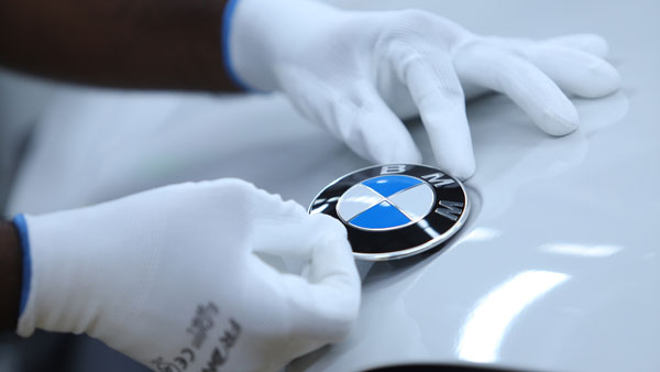 BMW Restarts Operation: बीएमडब्ल्यू ने अपने चेन्नई प्लांट में उत्पादन किया शुरू, सुरक्षा का खास ख्याल