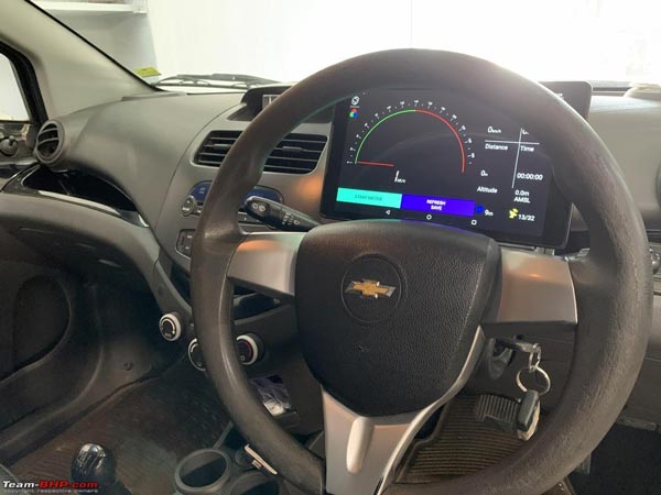 Chevrolet Beat Electric Hatchback: शेवरले बीट को मॉडिफाई कर बनाया इलेक्ट्रिक कार