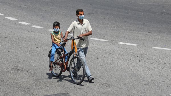 Migrants Tricked Into Selling Off Cycles: प्रवासी मजदूरों की धोखे से साइकिल खरीदने की कोशिश