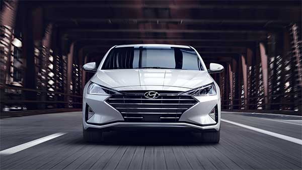 Hyundai Elantra ‘S’ Variant Discontinued: हुंडई एलांट्रा 'एस' वैरिएंट हुया बंद, कीमत अब 18.49 लाख रुपये से शुरू