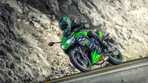 BS6 Kawasaki Ninja 650 Launched: कावासाकी निंजा 650 बीएस6 भारत लॉन्च, कीमत 6.24 लाख रुपये