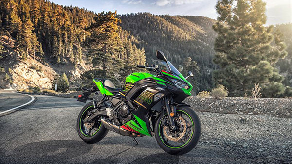BS6 Kawasaki Ninja 650 Launched: कावासाकी निंजा 650 बीएस6 भारत लॉन्च, कीमत 6.24 लाख रुपये