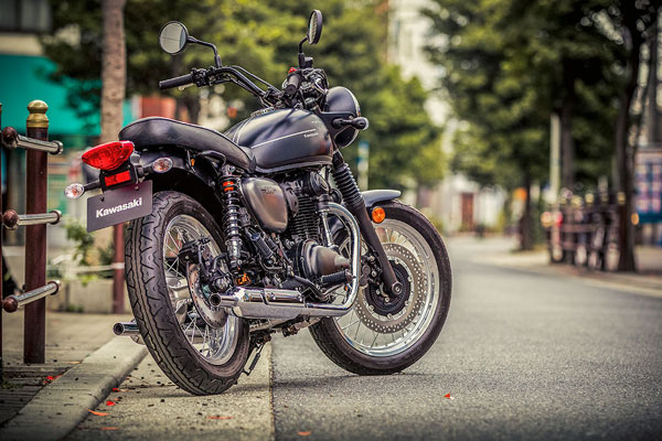 2020 Kawasaki W800 Street Price Cut: 2020 कावासाकी डब्ल्यू800 स्ट्रीट की कीमत 1 लाख रुपये हुई कम