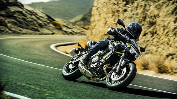 Kawasaki Z650 BS6 Launched: कावासाकी जेड650 बीएस6 लॉन्च कीमत 5.94 लाख रुपये इंजन फीचर्स जानकारी
