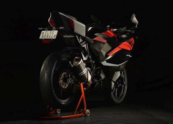 KTM RC 390 Modified By College Students: केटीएम आरसी 390 को कॉलेज स्टूडेंट ने किया मॉडिफाई