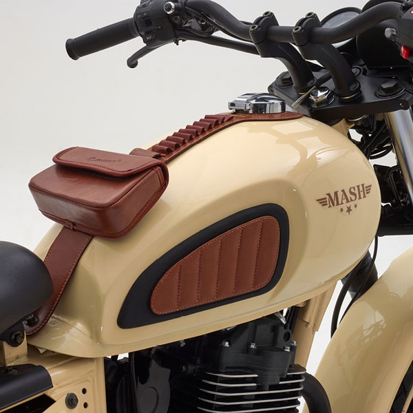 Mash Desert Force 400 Unveiled: मैश डेजर्ट फोर्स 400 बाइक हुई पेश, राॅयल एन्फील्ड क्लासिक 350 को देगी टक्कर