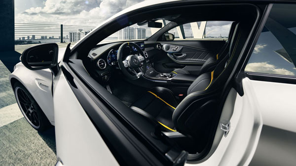 Mercedes AMG C63 Coupe Launch Details: मर्सिडीज-बेंज एएमजी सी 63 कूपे भारत में 27 मई को होगी लाॅन्च