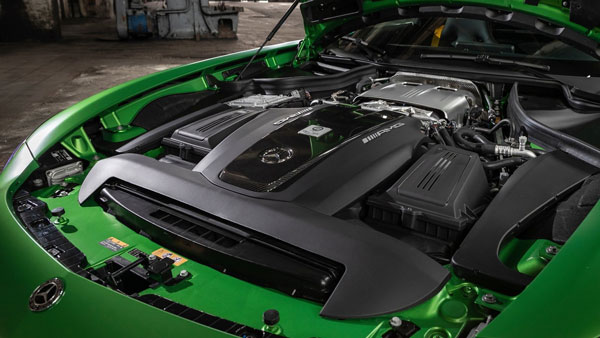 2020 Mercedes-AMG GT-R Launched In India: नई मर्सिडीज-एएमजी जीटी आर भारत में हुई लॉन्च