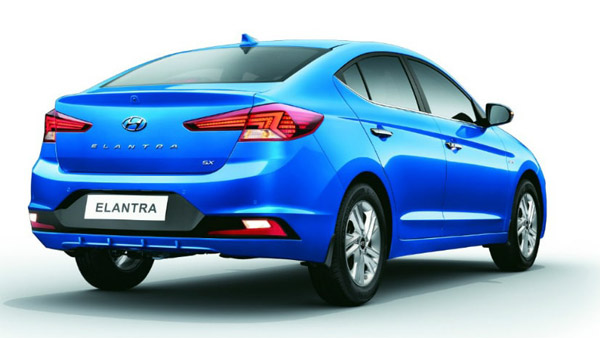 Hyundai Elantra ‘S’ Variant Discontinued: हुंडई एलांट्रा 'एस' वैरिएंट हुया बंद, कीमत अब 18.49 लाख रुपये से शुरू
