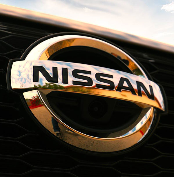 Nissan Restarts Operations: निसान के ग्रीन व ऑरेंज जोन में डीलरशिप शुरू, चेन्नई से भेजे बीएस6 वाहन