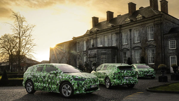 Skoda Enyaq iV Electric SUV Teased: स्कोडा ने एनियाक आईवी इलेक्ट्रिक एसयूवी का टीजर किया जारी