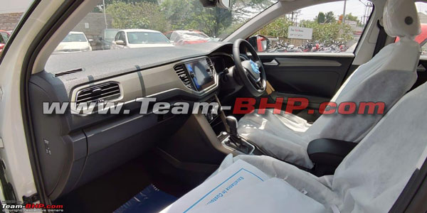 Volkswagen T-Roc Starts Reaching Dealerships: फॉक्सवैगन टी-रॉक डीलरशिप में पहुंचनी हुई शुरू