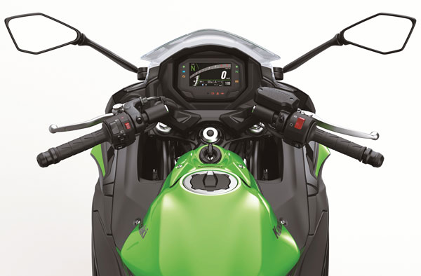 Kawasaki Ninja 650 Reaches Dealership: कावासाकी निंजा 650 बीएस6 डीलरशिप पहुंची जानकारी
