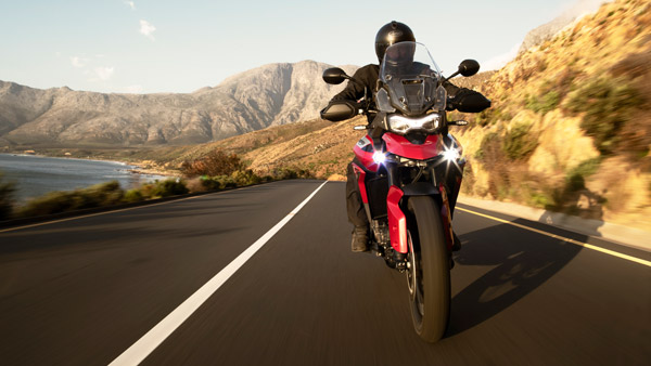 Triumph Tiger 900 Launched: ट्रायम्फ टाइगर 900 लॉन्च कीमत 13.70 लाख रुपये फीचर्स जानकारी