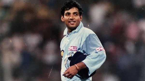 Ajay Jadeja Buys New Kia Carnival: अजय जडेजा पहली लग्जरी कार किया कार्निवल जानकारी