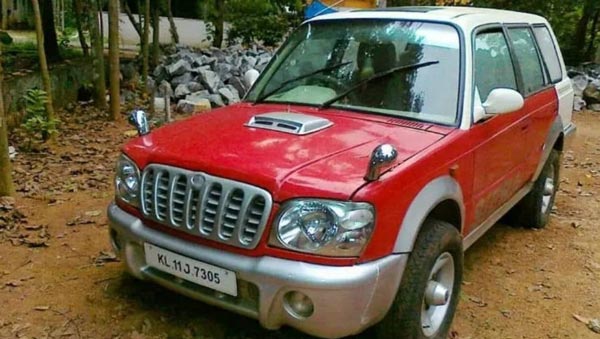 Three SUVs Modified Into One SUV: इस मॉडिफाईड कार में हैं तीन कारें, पहचानो तो जानें