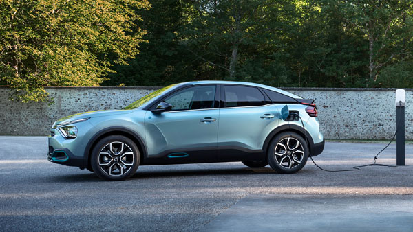 New Citroen C4 Hatchback: सिट्रोन ने नई सी4 हैचबैक कार का किया खुलासा, देखें तस्वीरें