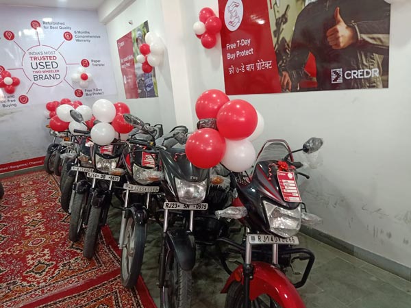 Doorstep Motorcycle Servicing: क्रेडआर बाइक सर्विसिंग सुविधा घर ऑफिस जानकारी