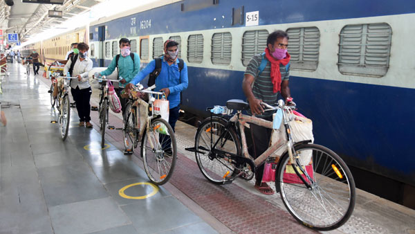 साइकिल खरीदने के लिए मजदूर दंपत्ति ने बेचा मंगलसूत्र, बैंगलोर से आए कट्टक