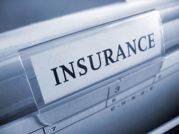 Third-party Insurance On New Cars: नई कार के साथ 3 साल की थर्ड पार्टी इंश्योंरेस की अनिवार्यता खत्म