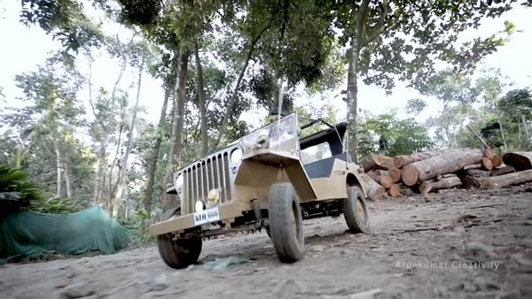 Miniature Jeep Willys: साल के बेटे के लिए इस व्यक्ति ने बनाई छोटी जीप विलीस, देखें वीडियो