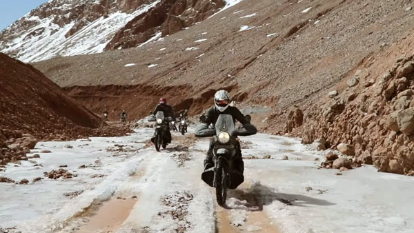 Indian Army Bike Expedition Video: भारतीय सैनिकों ने चीन की सीमा के नजदीक चलाई बाइक, देखें वीडियो