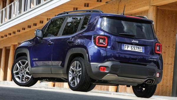 Jeep Renegade SUV Spied Testing: नई जीप रेनेगेड टेस्टिंग के दौरान आई नजर, जल्द होगी लॉन्च