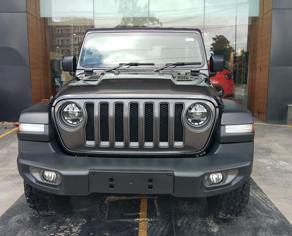 Jeep Wrangler Rubicon Delivery: जीप रैंगलर रुबिकॉन फर्स्ट डिलीवरी बैंगलोर जानकारी