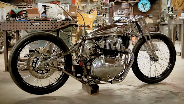 Royal Enfield Continental GT 650 Modified: रॉयल एनफील्ड कॉन्टिनेंटल जीटी को मिला हार्डटेल लुक, देखें तस्वीरें