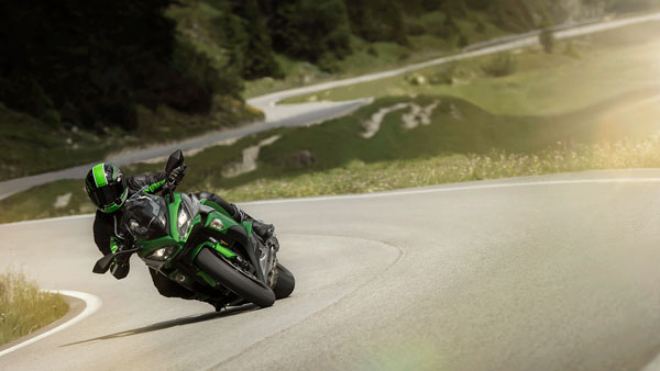 2020 Kawasaki Ninja 1000XS Delivery Starts: न्यू कावासाकी निंजा 1000एसएक्स की डिलीवरी हुई शुरु